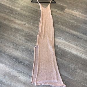 Form fitting dress in rose gold